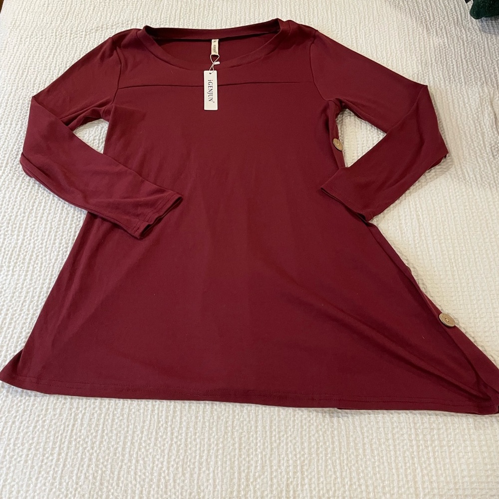 NWT women’s IGENJUN maroon red tunic size medium